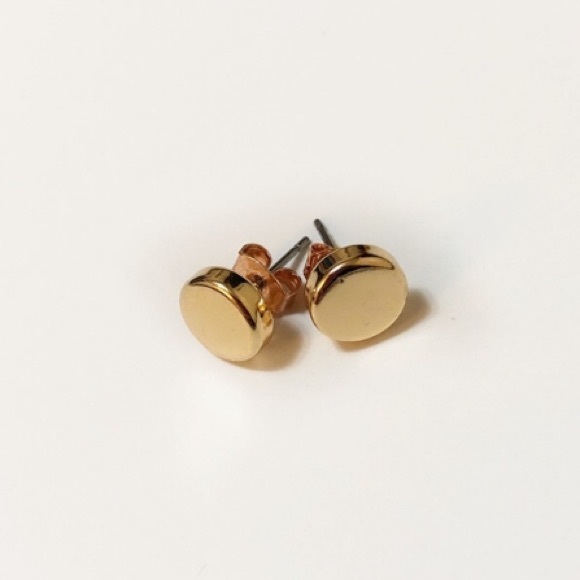Jewelry - Minimalist Gold Toned Earrings
